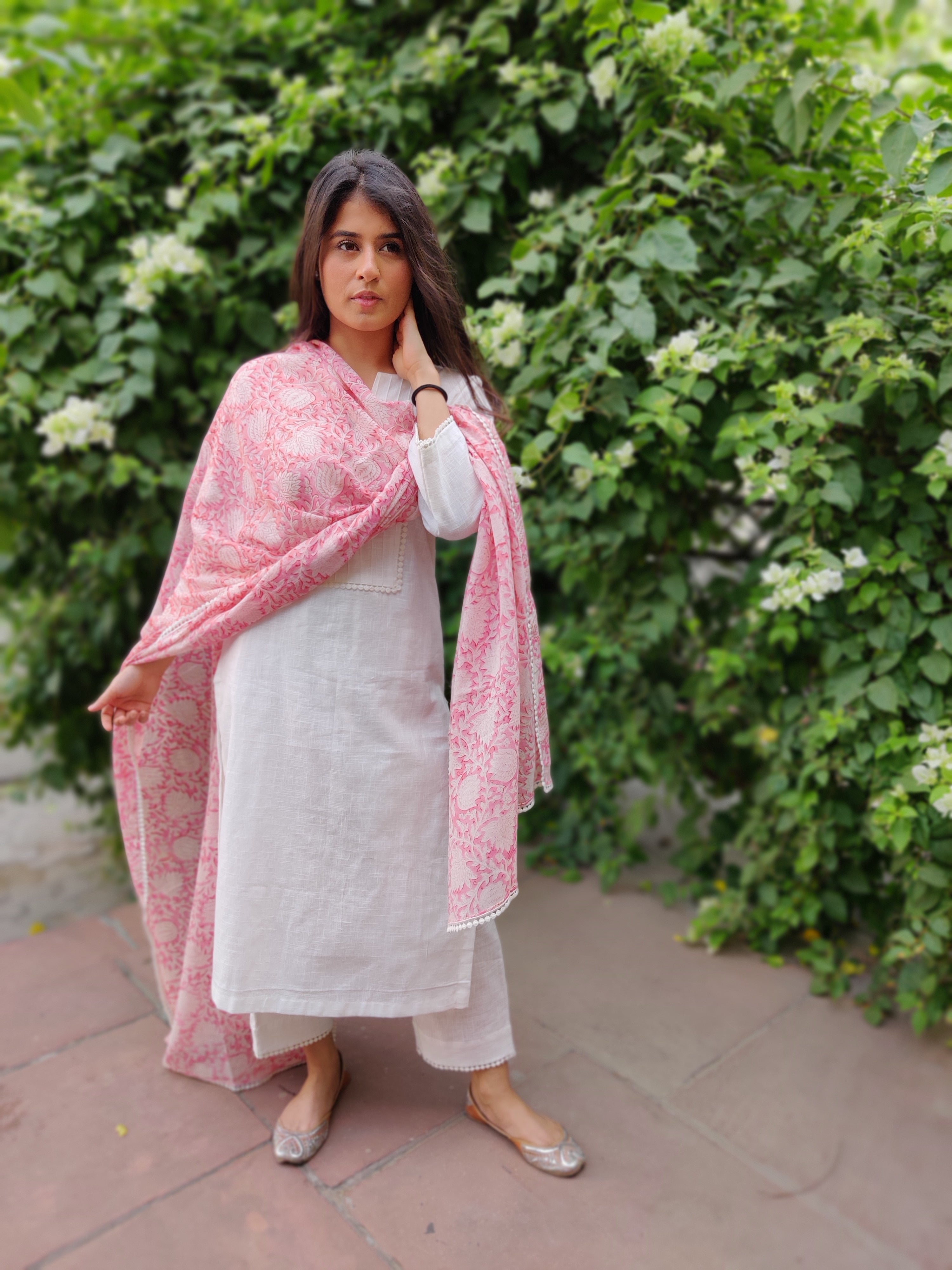 White linen set with blockprint dupatta
