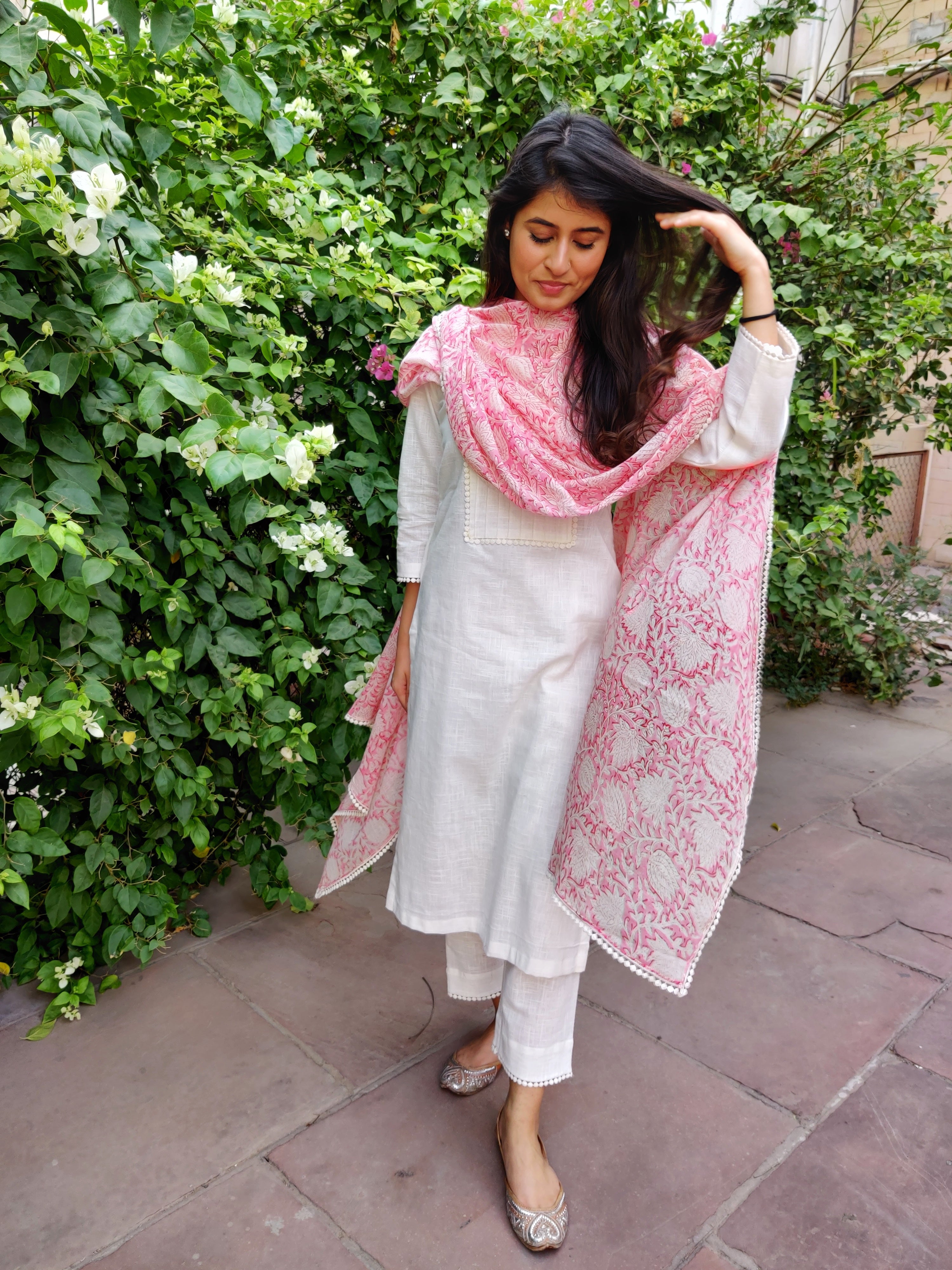 White linen set with blockprint dupatta