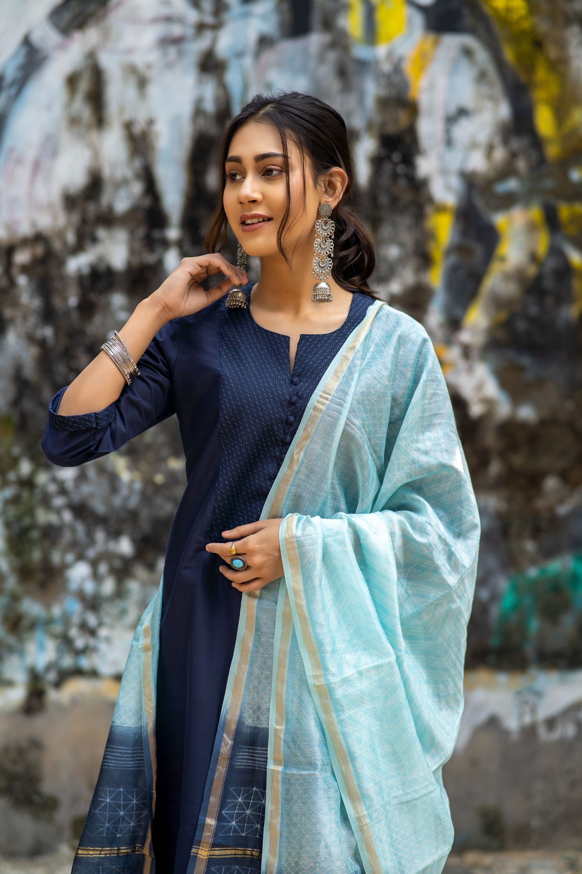 Navy blue shibori dupatta set