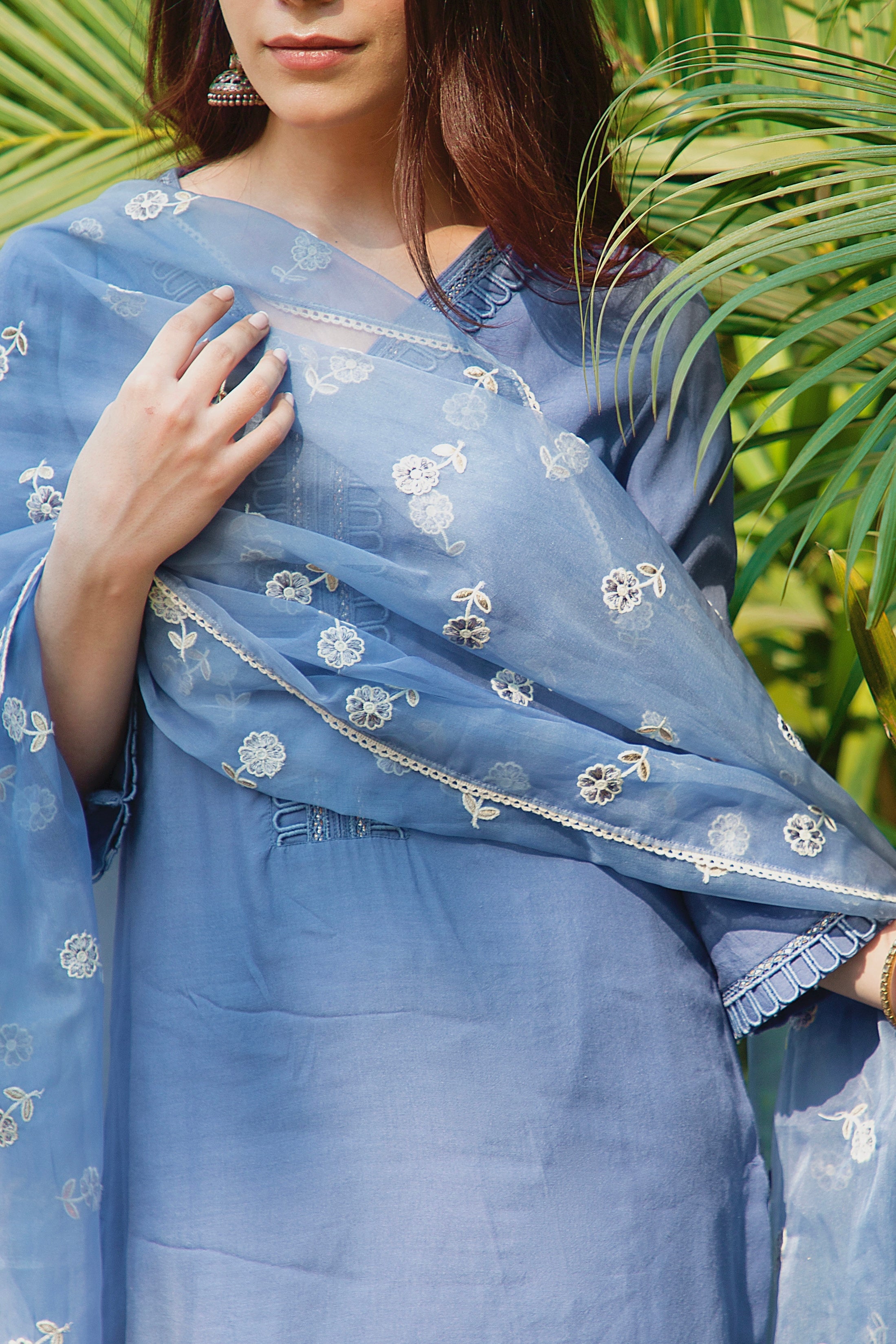 Mauve embroidrered organza dupatta set