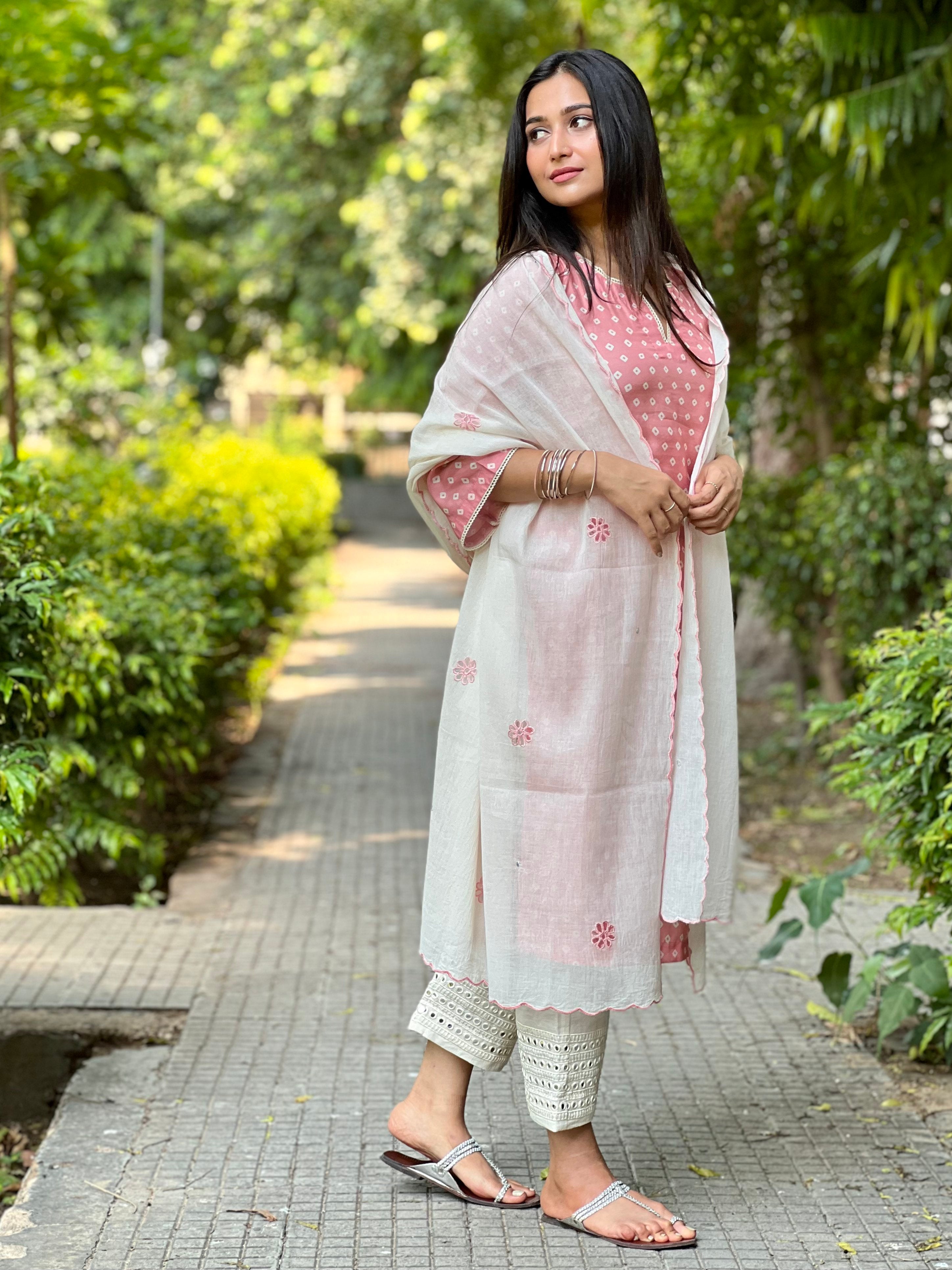 Peach bandhani muslin kurta set