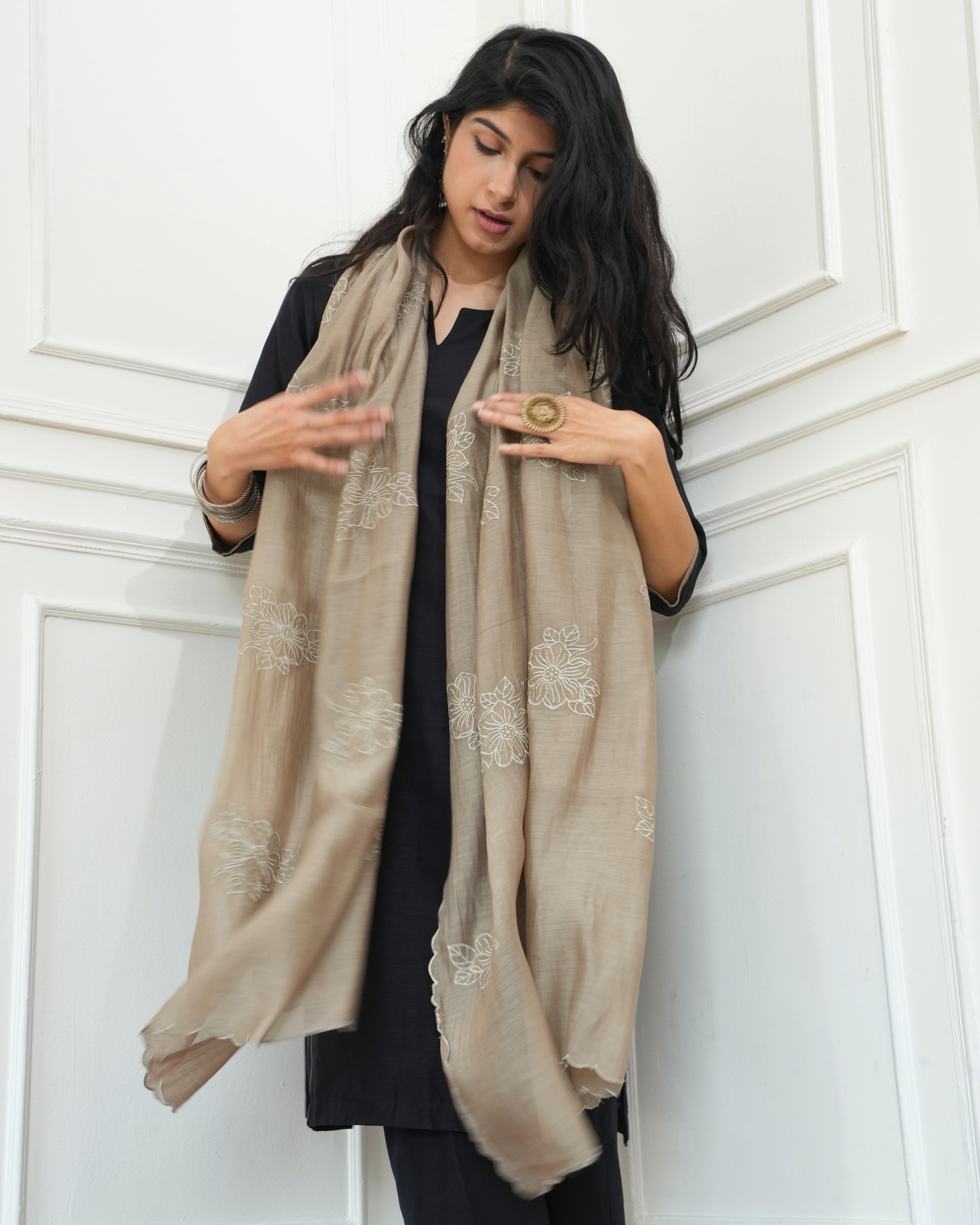 Noir Grace – Cotton Slub Kurta Set with Chanderi Dupatta