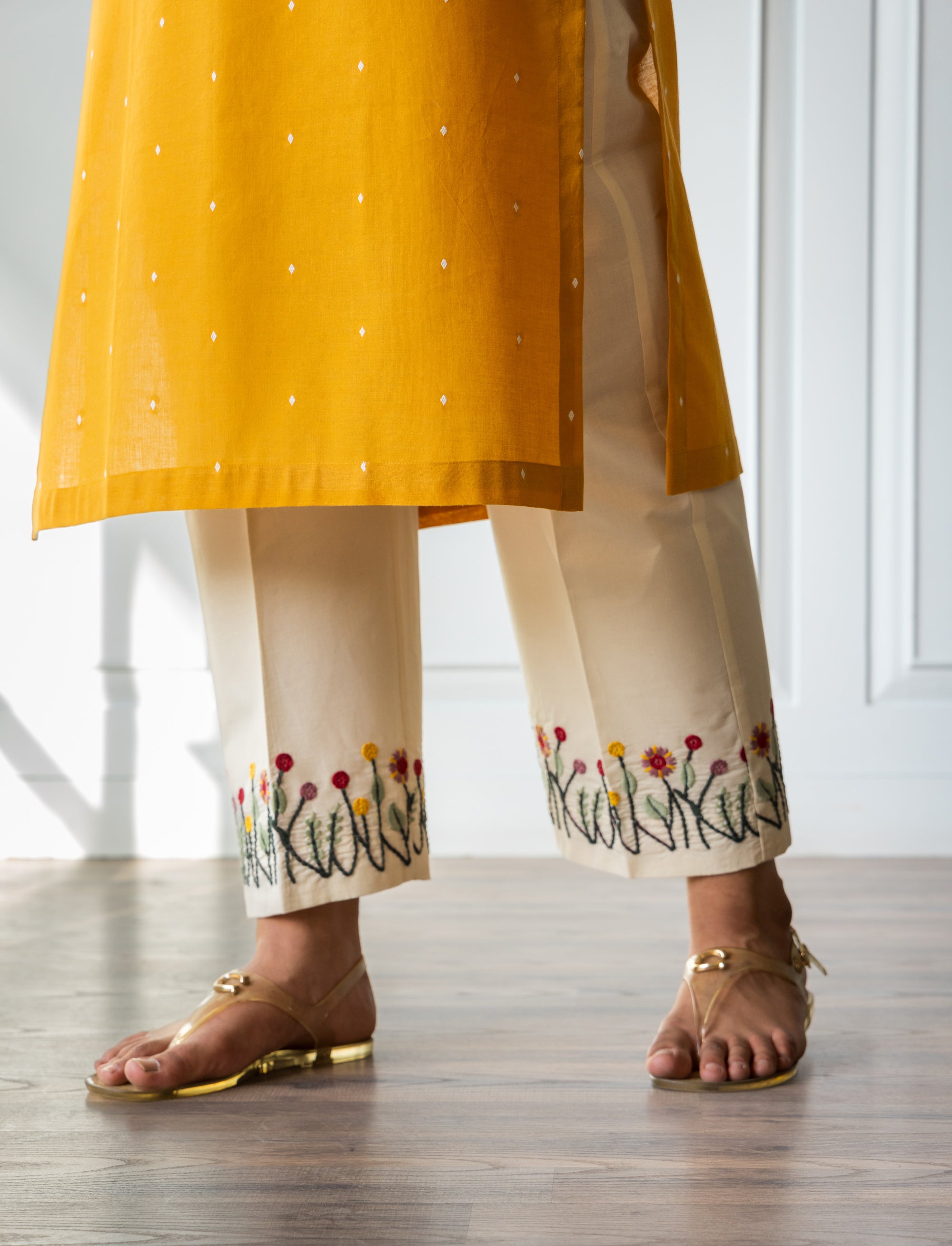 Honey yellow embroidered pants set - Set of 2