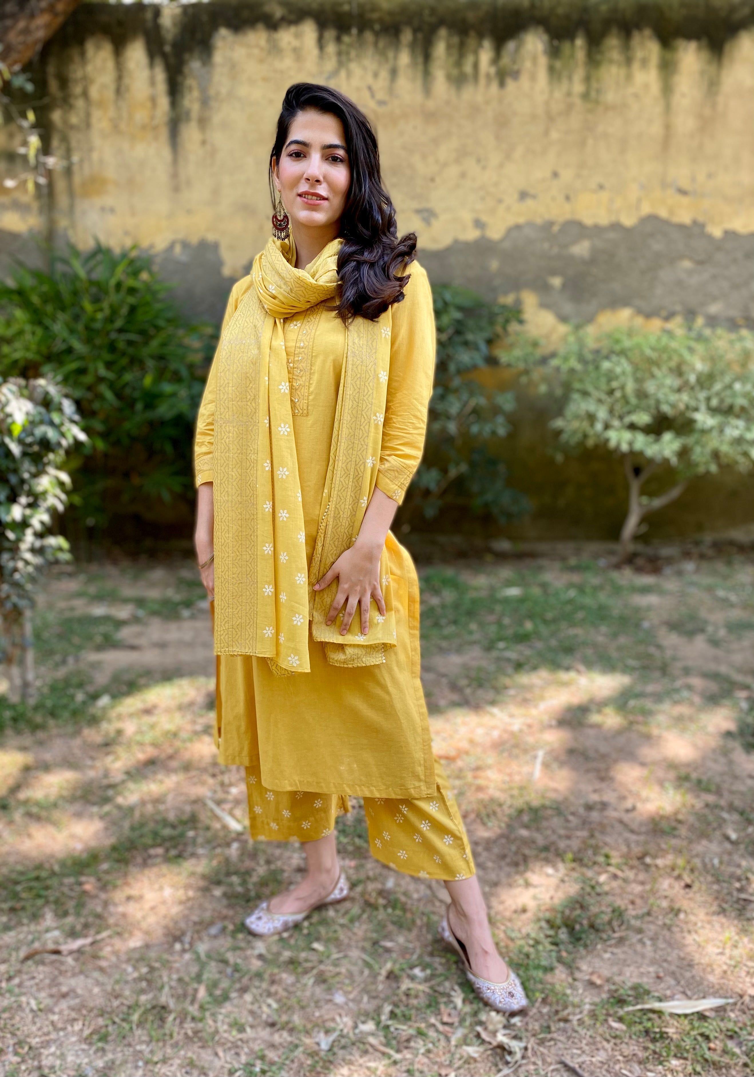 Canary yellow block printed set