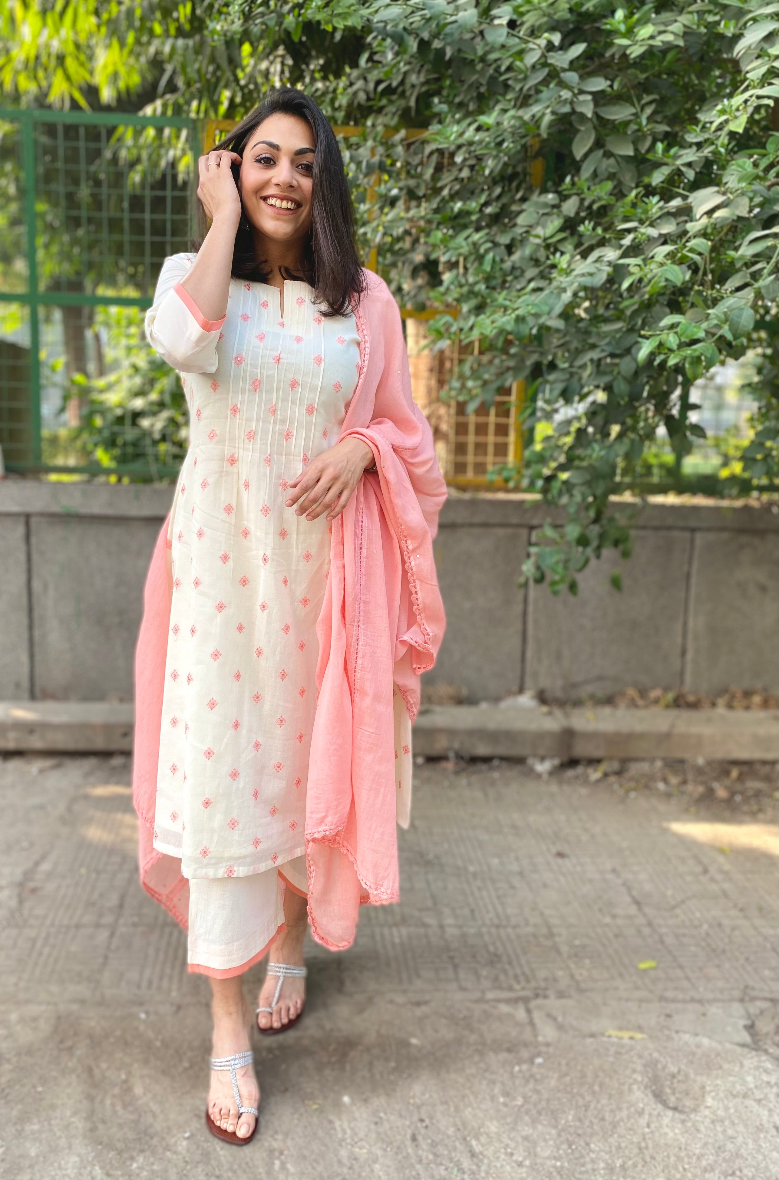 Offwhite and peach mul set