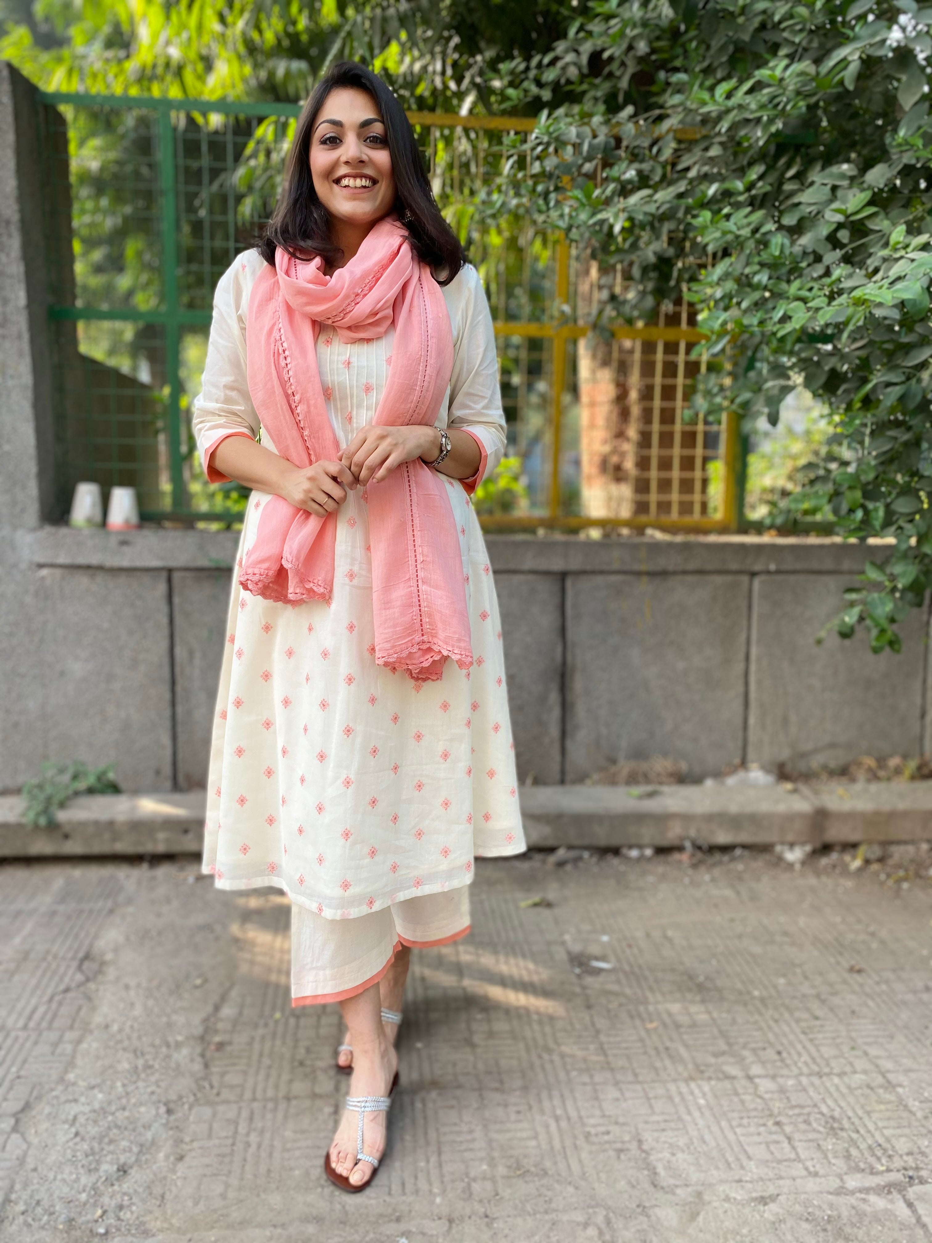 Offwhite and peach mul set