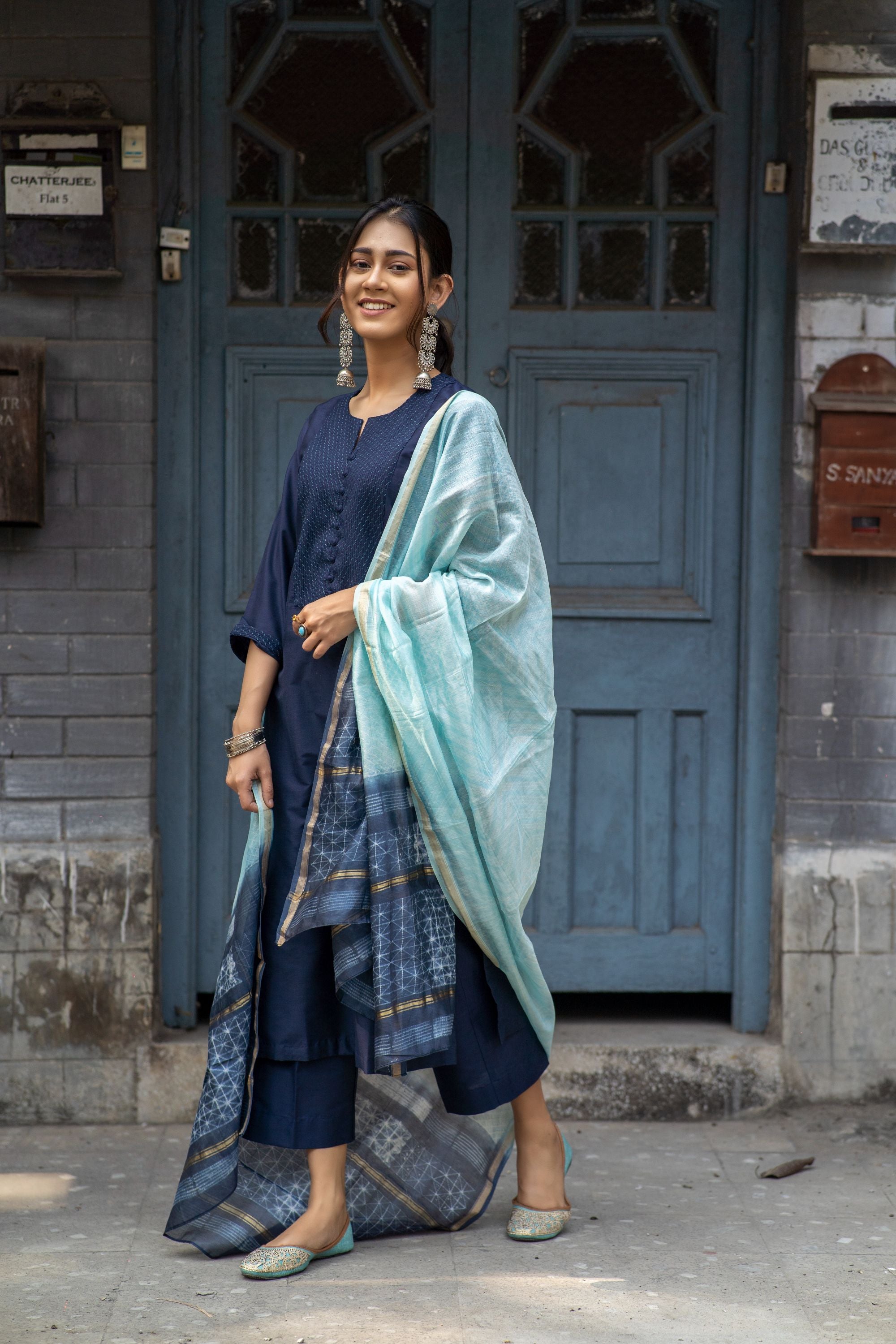 Navy blue shibori dupatta set